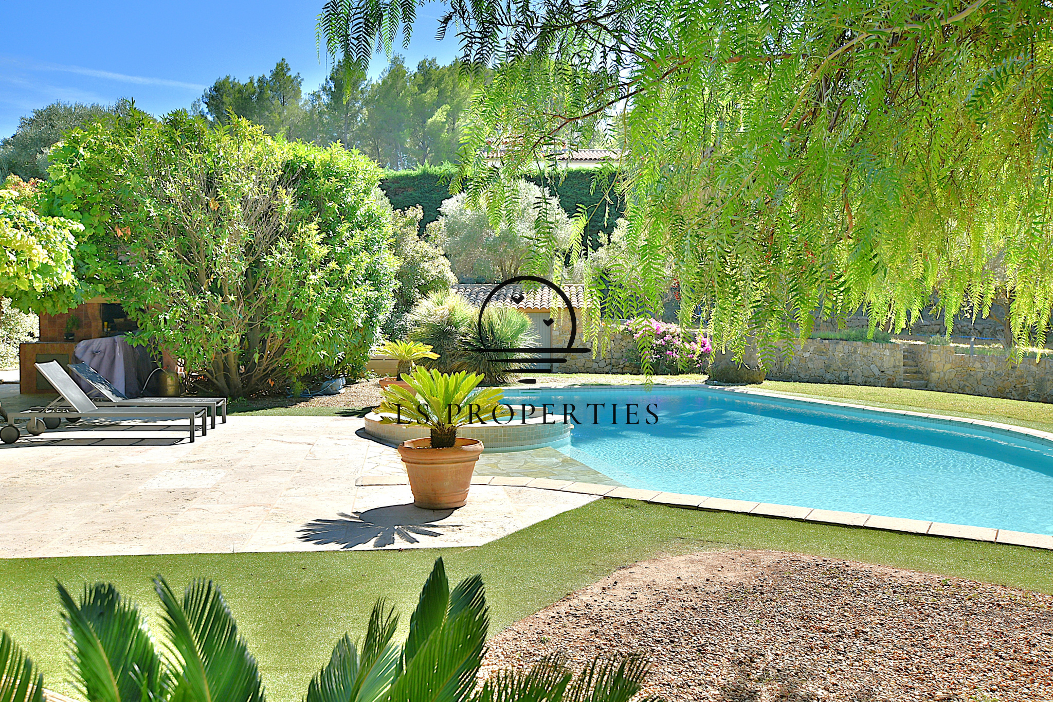 PROPRIETE D'EXCEPTION Entre MER et COLLINES