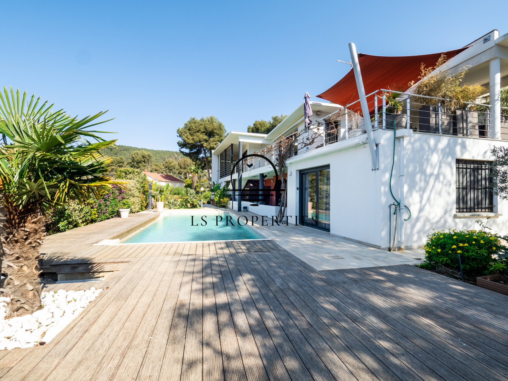 Villa 5 chambres, piscine, terrasse, mer à pied